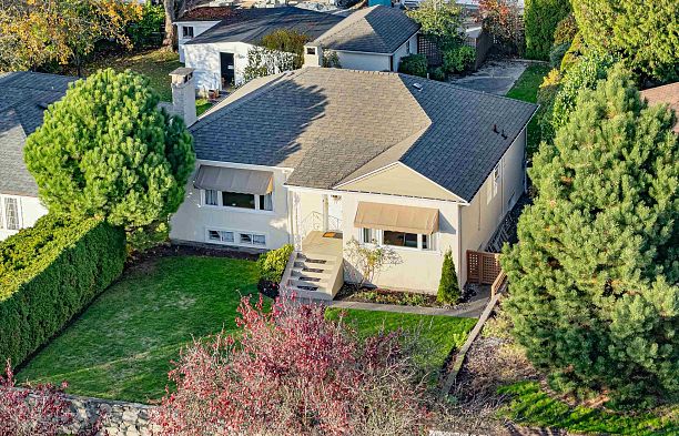 2225 W 22nd Avenue Arbutus
