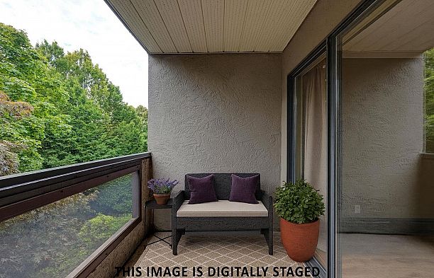 306 975 W 13th Avenue Fairview VW