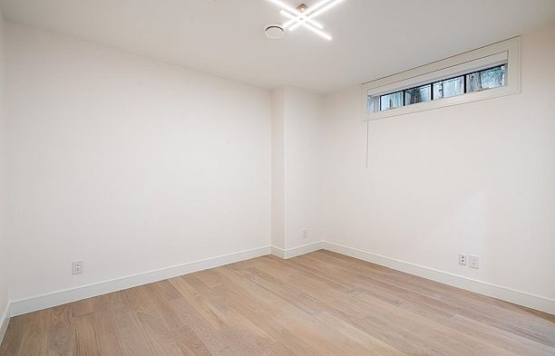 1203 W 38th Avenue Shaughnessy