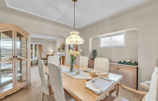 2225 W 22nd Avenue Arbutus