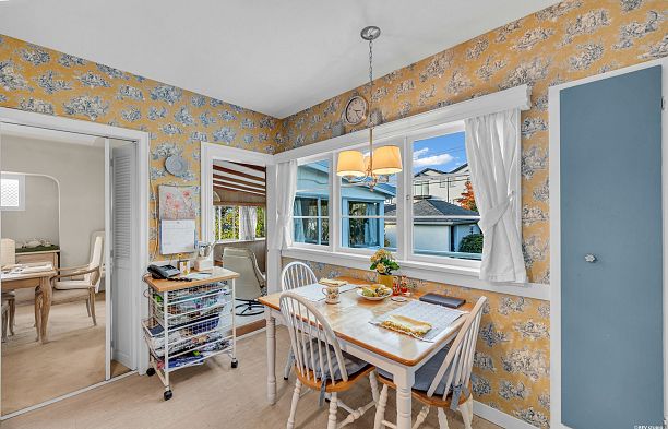 2225 W 22nd Avenue Arbutus