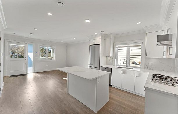 2227 W 16th Avenue Kitsilano