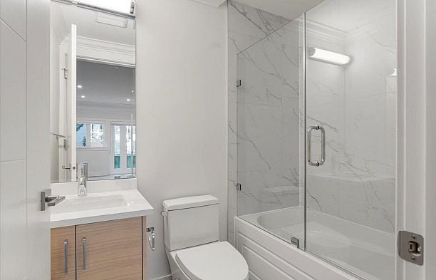 2229 W 16th Avenue Kitsilano