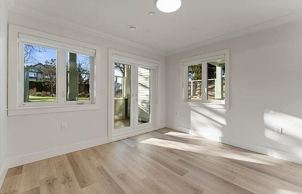 2229 W 16th Avenue Kitsilano