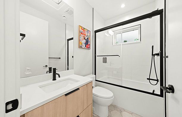 2815 W 19th Avenue Arbutus