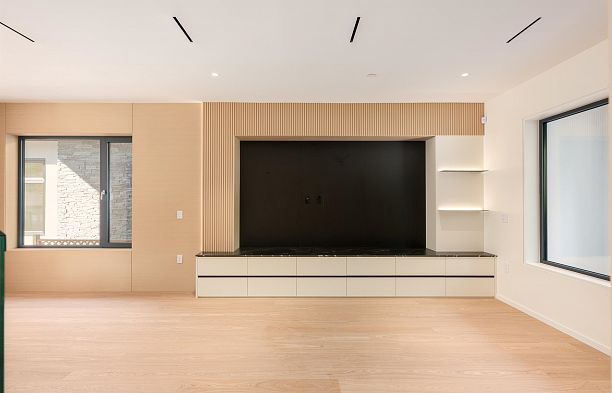 4475 Wallace Street Dunbar