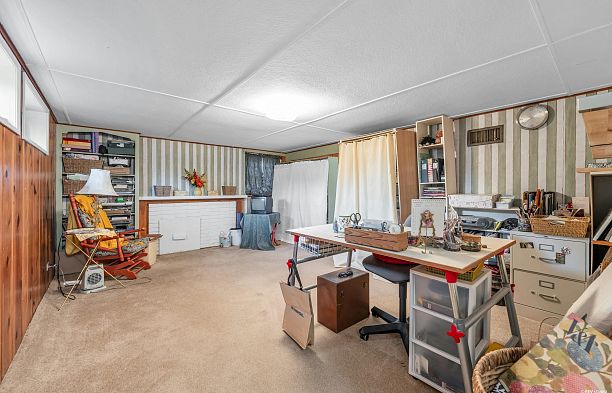 2225 W 22nd Avenue Arbutus