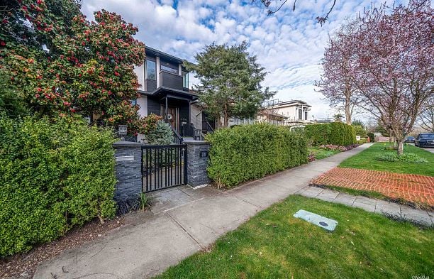 3781 W 24th Avenue Dunbar