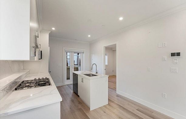 2229 W 16th Avenue Kitsilano