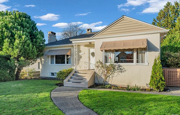 2225 W 22nd Avenue Arbutus