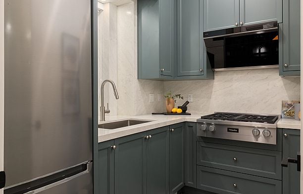 2181 W 20th Avenue Arbutus