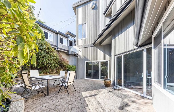 4393 Puget Drive Arbutus