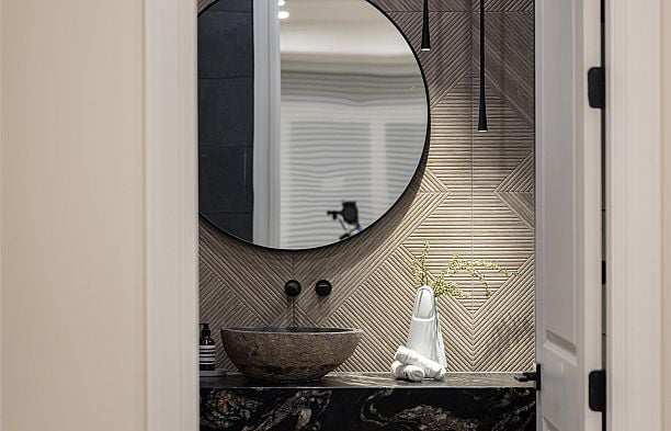 2181 W 20th Avenue Arbutus