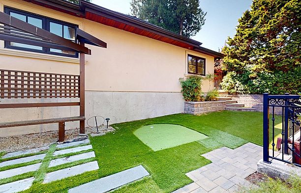 2930 W 29th Avenue MacKenzie Heights