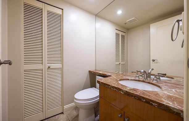 205 638 W 45th Avenue Oakridge VW