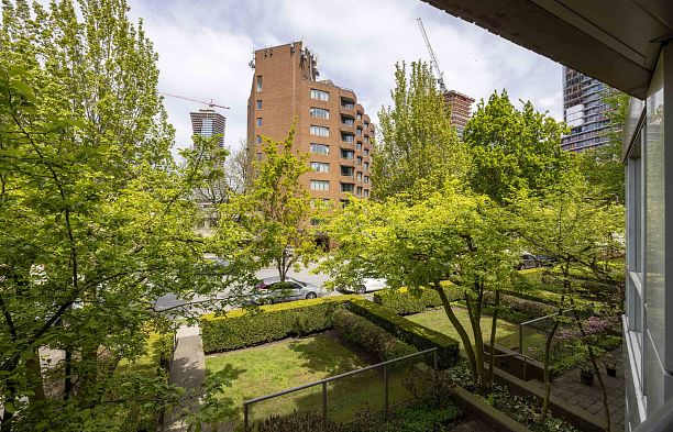 205 638 W 45th Avenue Oakridge VW