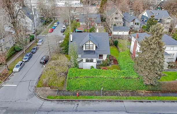 1131 W 16th Avenue Fairview VW