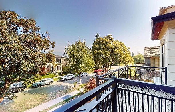 2930 W 29th Avenue MacKenzie Heights