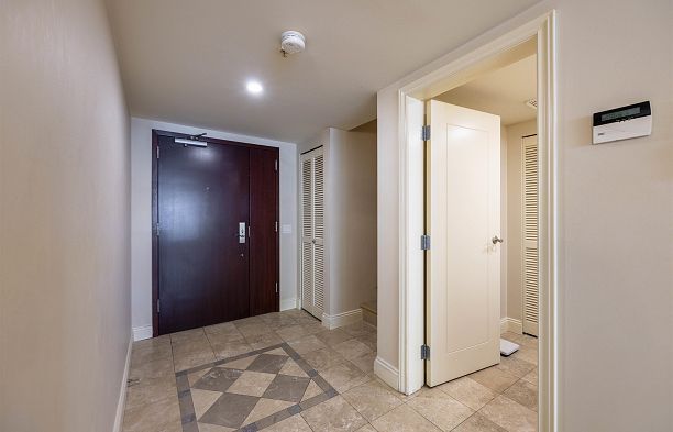 205 638 W 45th Avenue Oakridge VW