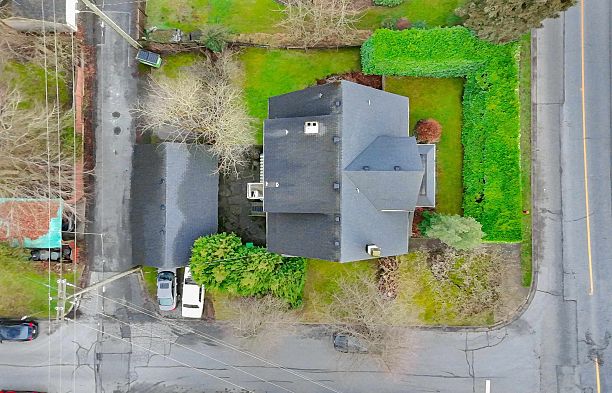 1131 W 16th Avenue Fairview VW