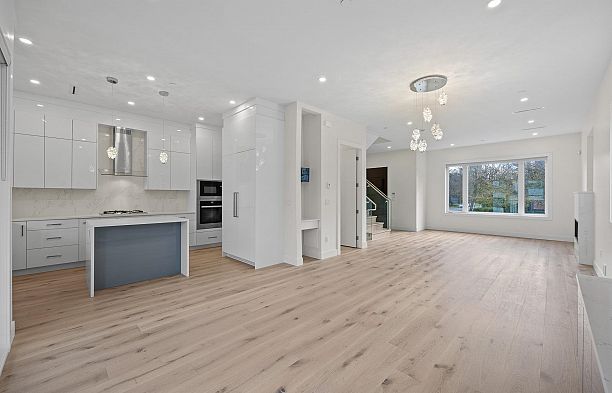 6011 Fremlin Street Oakridge VW