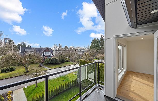 6011 Fremlin Street Oakridge VW