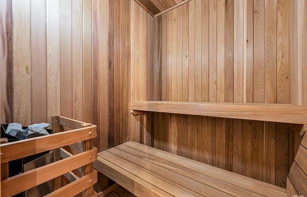 2328 Mcbain Avenue Quilchena