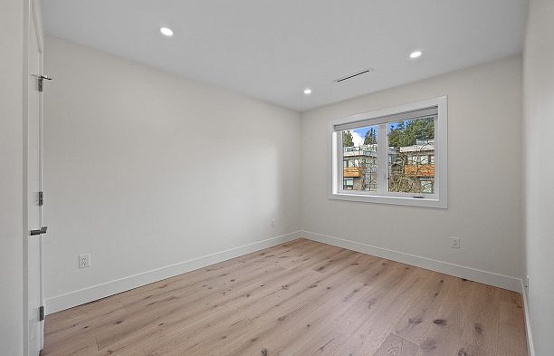 6011 Fremlin Street Oakridge VW