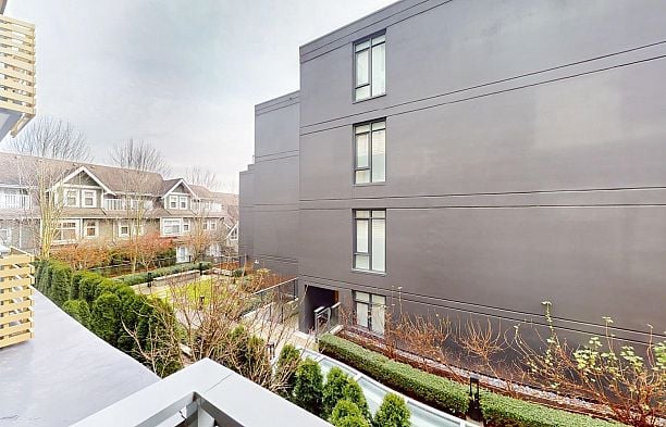 208 7428 Alberta Street South Cambie