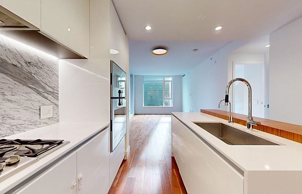 208 7428 Alberta Street South Cambie