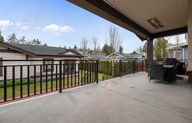 3838 W 50th Avenue Southlands