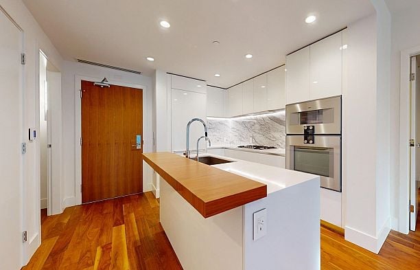 208 7428 Alberta Street South Cambie