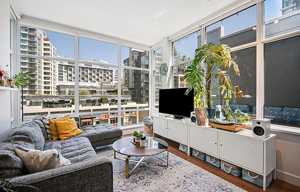 713 108 E 1st Avenue Mount Pleasant VE