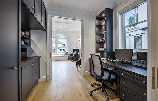 3838 W 50th Avenue Southlands