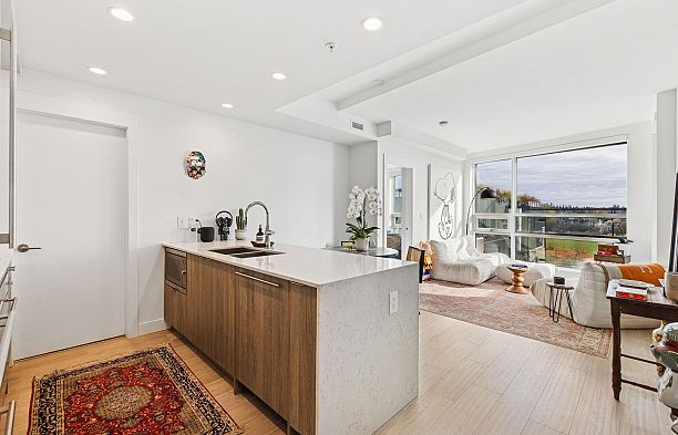 408 7638 Cambie Street Marpole