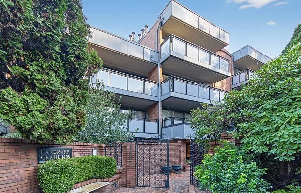 605 1405 W 15th Avenue Fairview VW