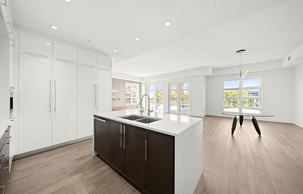 504 6168 East Boulevard Kerrisdale