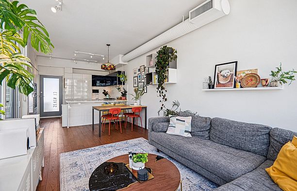 713 108 E 1st Avenue Mount Pleasant VE