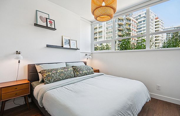 713 108 E 1st Avenue Mount Pleasant VE