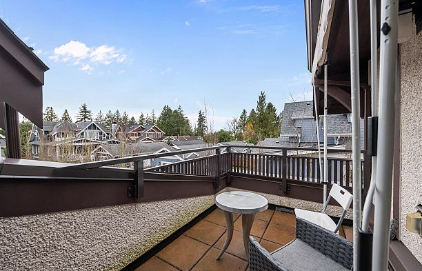 3838 W 50th Avenue Southlands