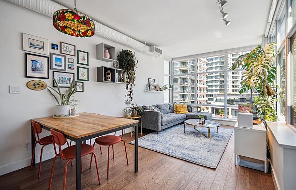 713 108 E 1st Avenue Mount Pleasant VE