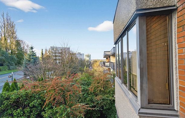 605 1405 W 15th Avenue Fairview VW