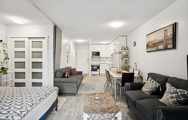 303 1717 W 13th Avenue Fairview VW