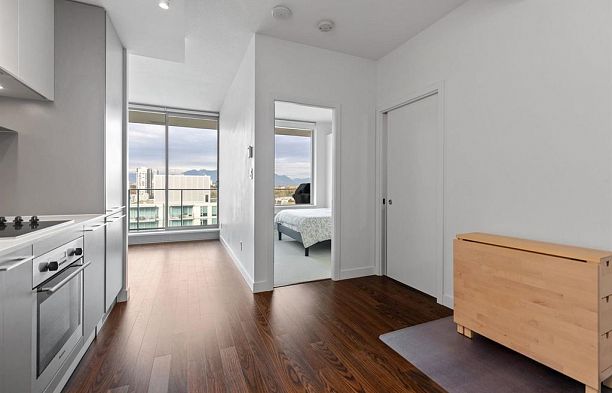 3003 8131 Nunavut Lane Marpole