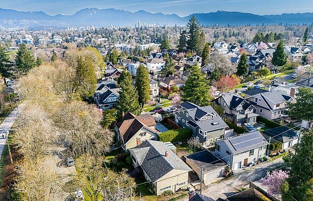 5240 East Boulevard Quilchena