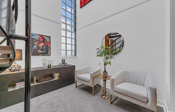 2243 Oak Street Fairview VW