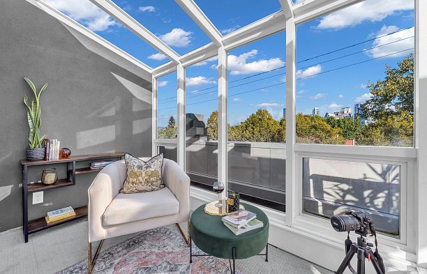 2243 Oak Street Fairview VW