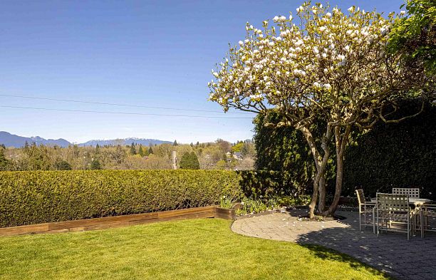 5012 Maple Street Quilchena