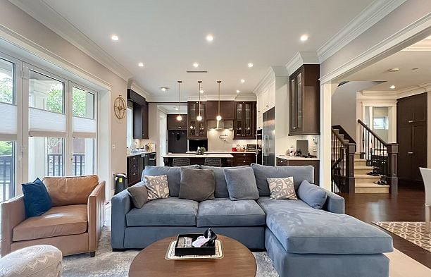 2071 W 36th Avenue Quilchena