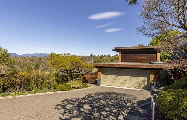 5012 Maple Street Quilchena